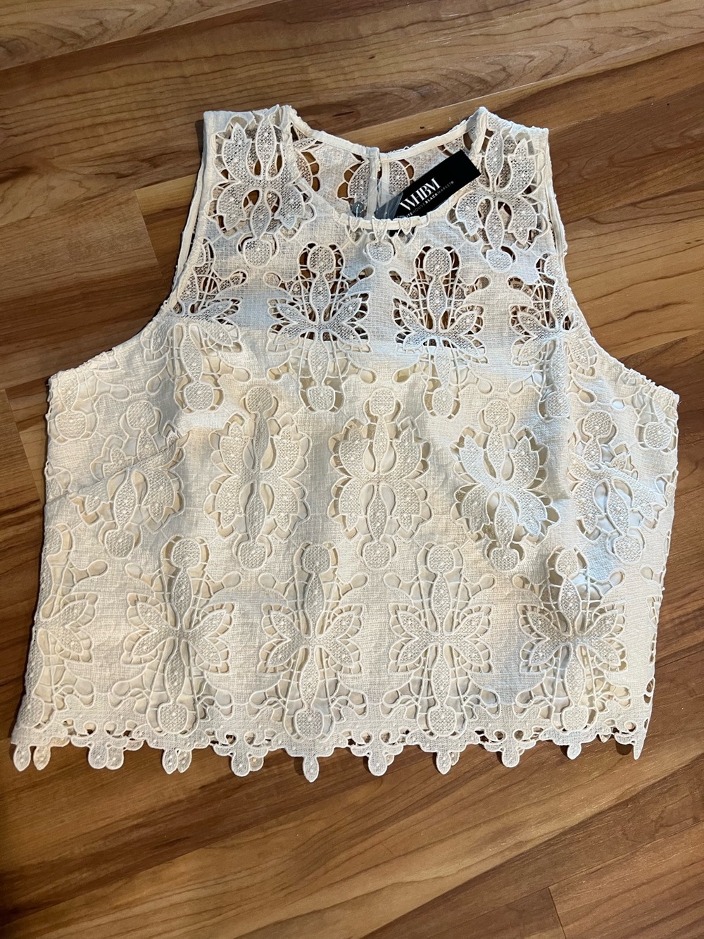 WHBM Antique White Lace Cropped Top. Size 12